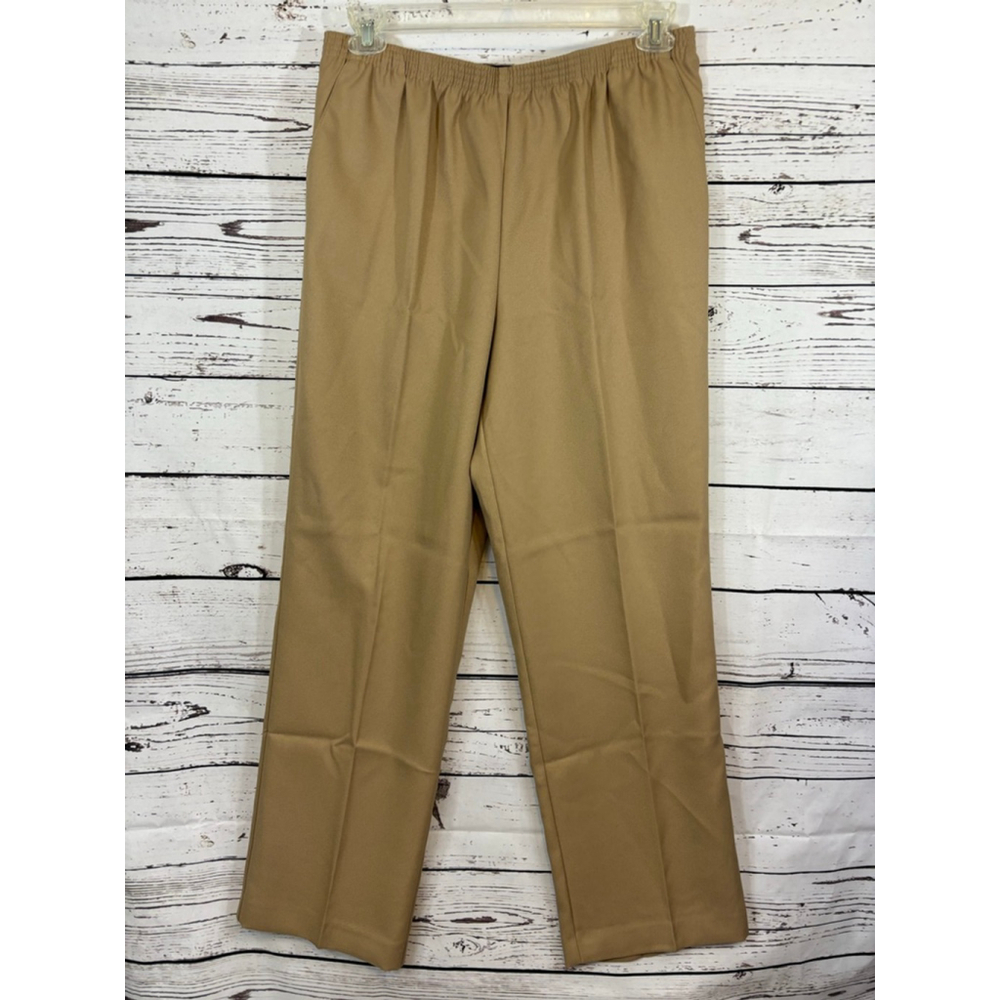 Women's Alfred Dunner Tan Pants Size 14
NWT